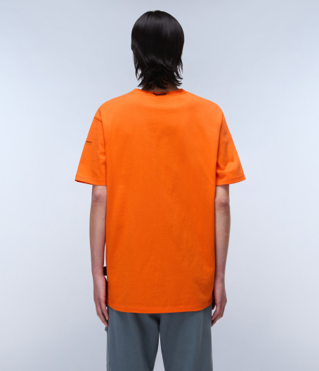 Мъжка тениска S-BADGE SS ORANGE RED NP0A4I3NA00 06