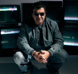 Napapijri и Алберто Томба: от града до върха